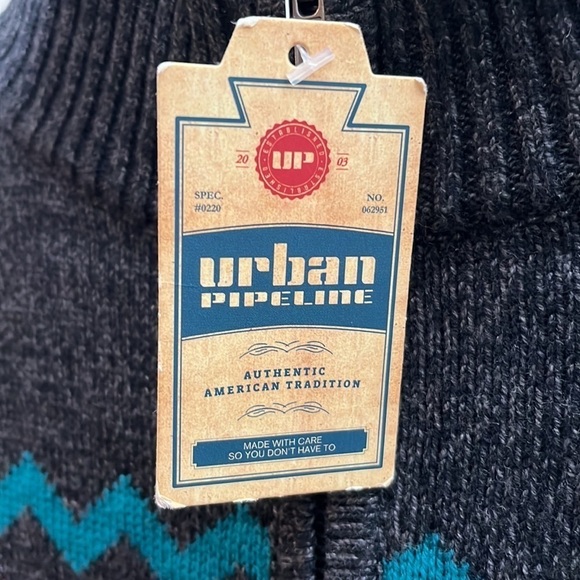 𝅺Urban Pipeline sweater, size small - Picture 6 of 7